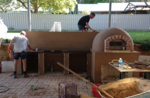 pizza-oven-and-outdoor-kutchen-construction