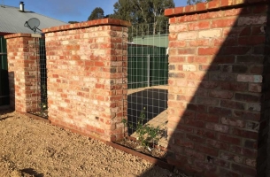 wall-fences-brick-wall-mesh-insert
