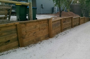 wall-fences-timber-retaining-wall